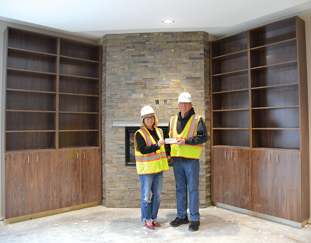 Lions Donate To Building Project