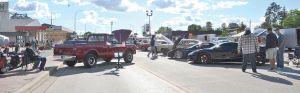 New Town Chamber Hosts Car And Motorcycle Show